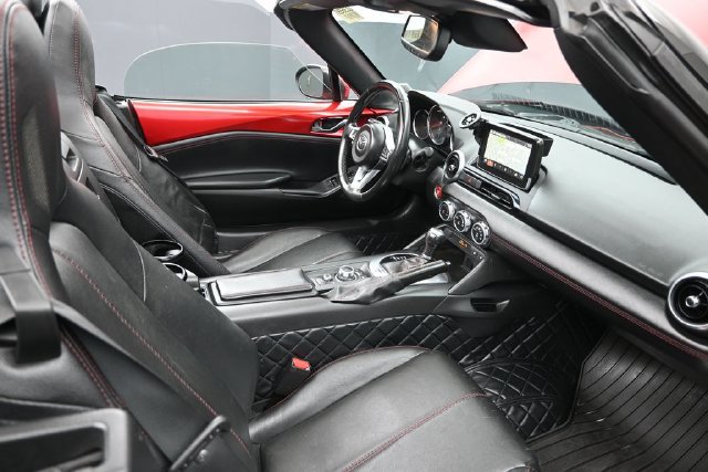 Used 2016 MAZDA MX-5 Miata Grand Touring RWD image 13