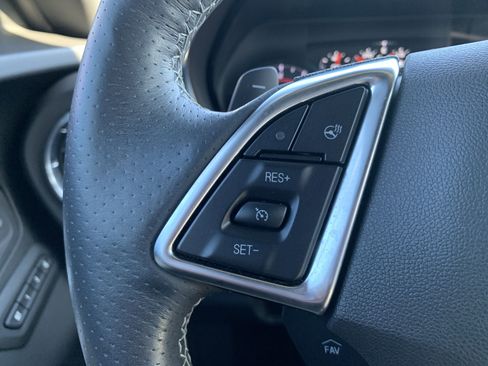 Used 2018 Chevrolet Camaro LT image 19