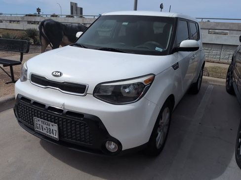 Used 2016 Kia Soul + w/ Audio Package image 1