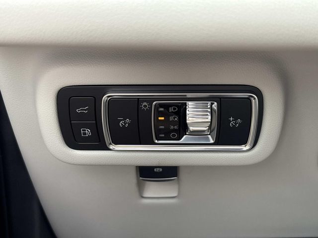 New 2026 Lincoln Nautilus Premier AWD/4WD image 24