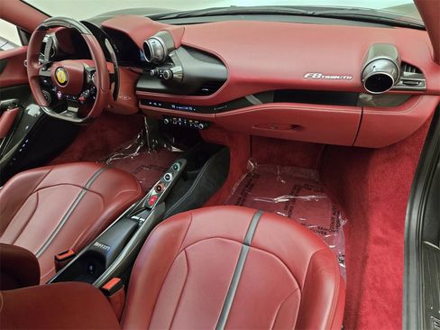 Used 2020 Ferrari F8 Tributo image 24