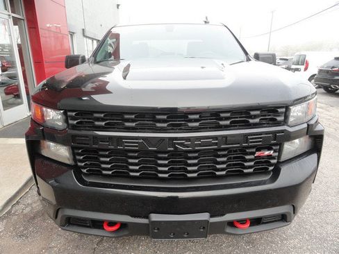 Used 2019 Chevrolet Silverado 1500 Custom Trail Boss w/ Custom Convenience Package AWD/4WD image 3