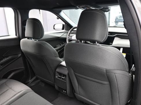 New 2026 Jeep Cherokee Laredo image 37