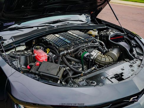 Used 2022 Chevrolet Camaro ZL1 RWD image 15