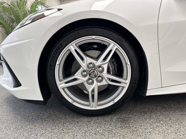 Used 2020 Chevrolet Corvette Stingray Preferred Cpe w/ 2LT Preferred Equipment Group RWD image 12