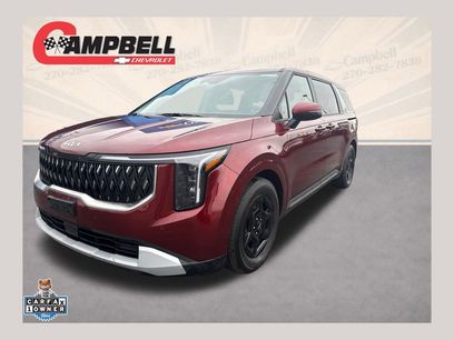 Used 2025 Kia Carnival