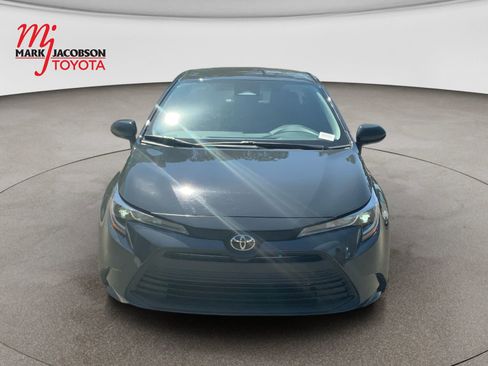 Used 2024 Toyota Corolla LE FWD image 2