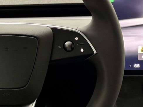 Used 2026 Tesla Model Y AWD image 28