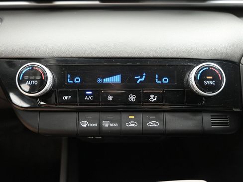 Certified 2021 Hyundai Elantra SEL FWD image 16