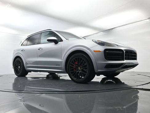 Certified 2021 Porsche Cayenne GTS AWD/4WD image 52