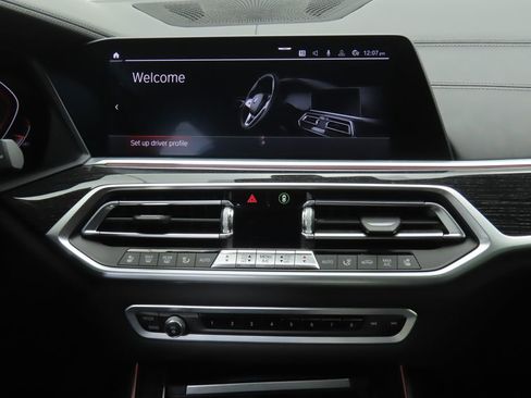 Used 2020 BMW X7 M50i image 14