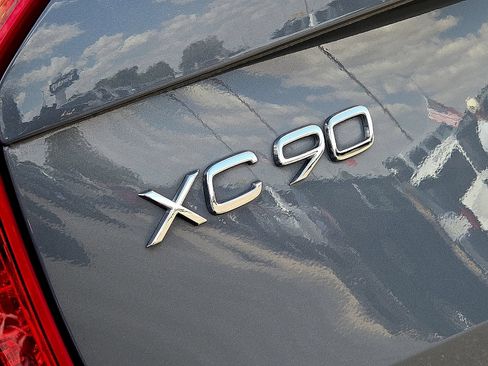 Used 2023 Volvo XC90 B6 Plus w/ Protection Package Premier AWD/4WD image 13