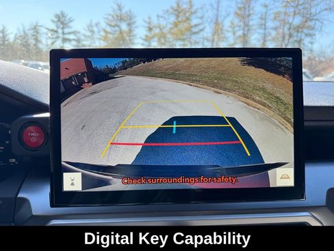 Used 2025 Toyota Tacoma TRD Off-Road w/ TRD Off Road Upgrade Package image 19