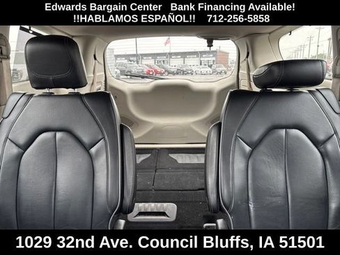 Used 2020 Chrysler Pacifica Limited w/ Tire & Wheel Group FWD image 25