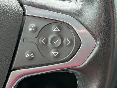Used 2021 Chevrolet Traverse RS w/ LPO, Floor Liner Package AWD/4WD image 27