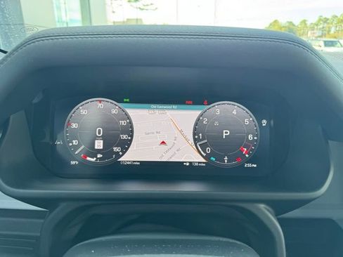 Used 2024 Land Rover Defender 110 X-Dynamic SE image 21