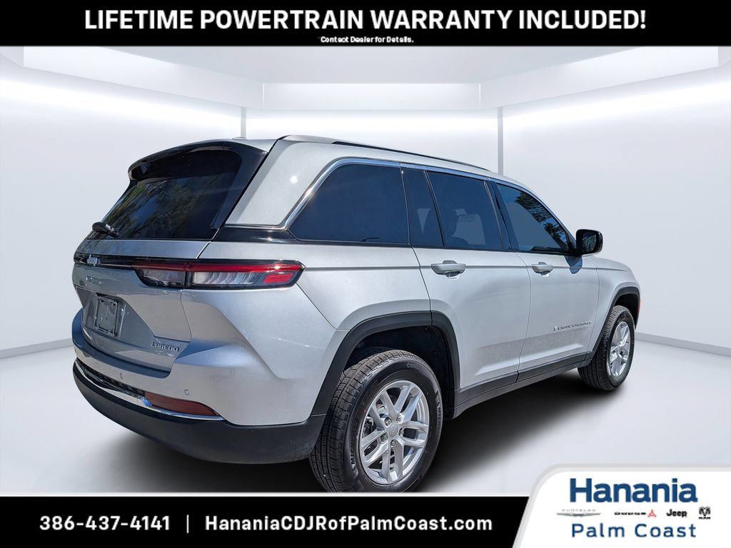 New 2026 Jeep Grand Cherokee Laredo w/ Trailer Tow Package RWD image 3