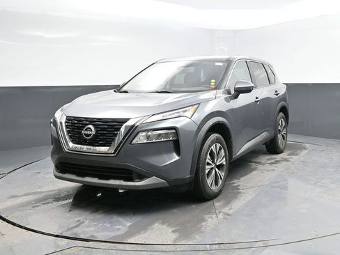 Used 2023 Nissan Rogue SV image 4