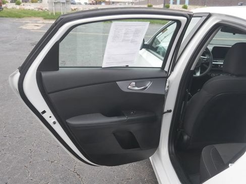 Used 2024 Kia Forte LXS FWD image 17