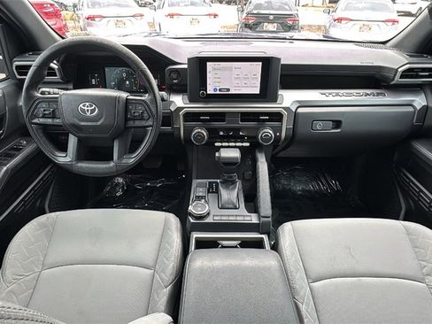 Certified 2025 Toyota Tacoma SR5 image 25