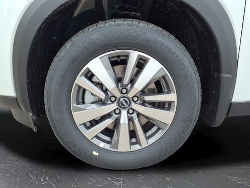 New 2026 Nissan Pathfinder SL AWD/4WD image 28