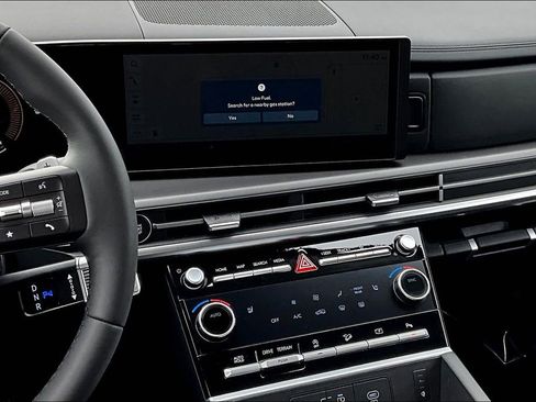 Used 2026 Hyundai Santa Fe XRT w/ Tow & Go Package image 7