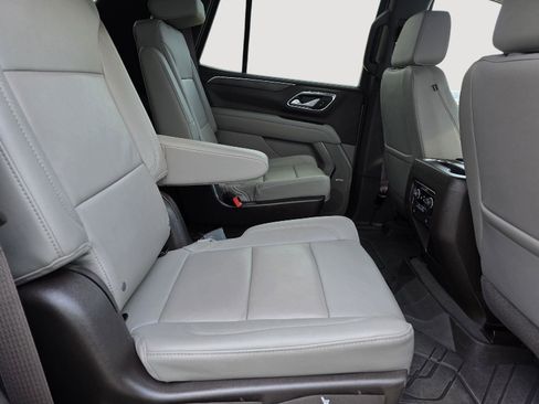 Used 2022 Chevrolet Tahoe LT image 14