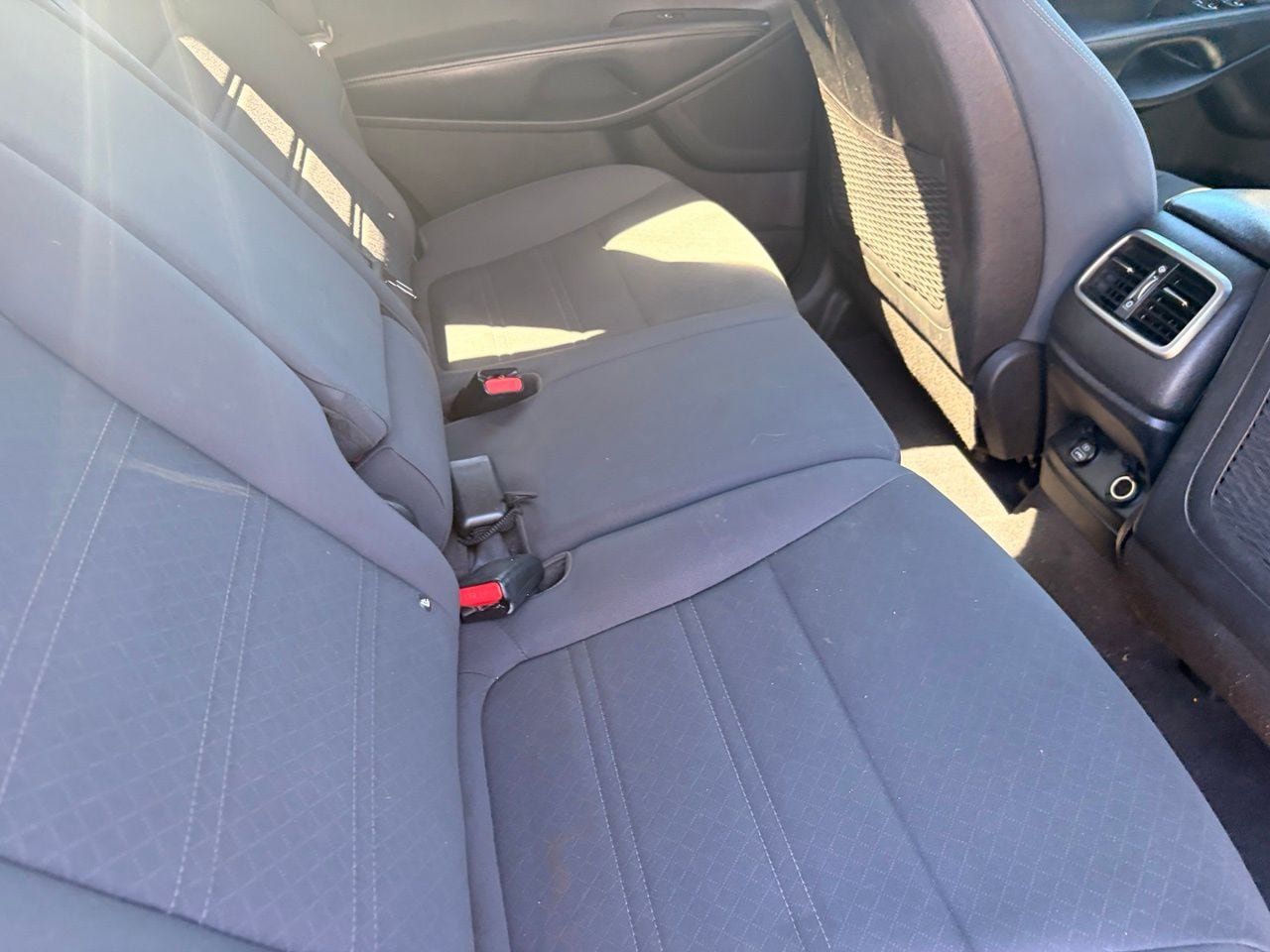 Used 2017 Kia Sorento FWD image 12