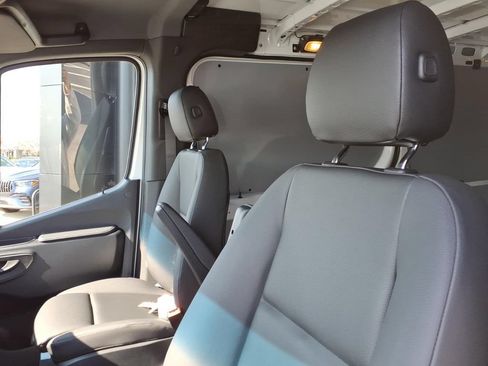 Used 2026 Mercedes-Benz Sprinter 2500 image 13
