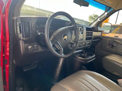 Used 2015 Chevrolet Express 3500 LS image 7