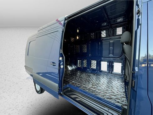 Used 2024 Mercedes-Benz Sprinter 3500 image 16