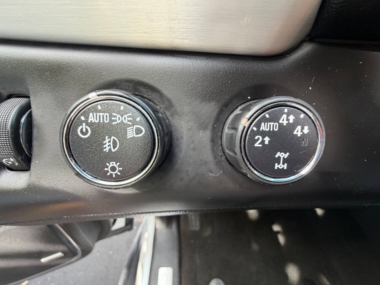 Used 2016 GMC Yukon SLT AWD/4WD image 11