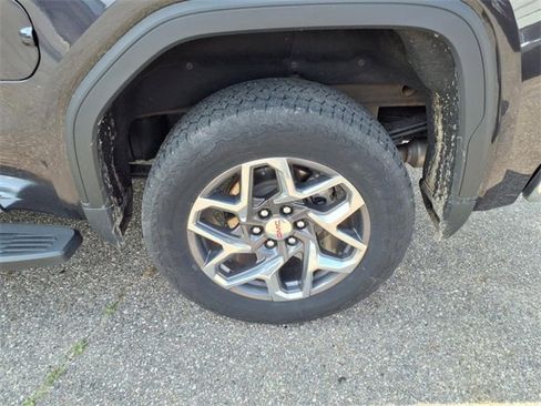 Used 2023 GMC Sierra 1500 SLT w/ SLT Premium Plus Package image 21