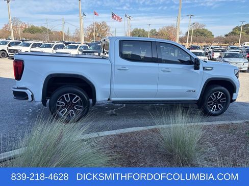 Used 2022 GMC Sierra 1500 AT4 w/ AT4 Premium Package image 7
