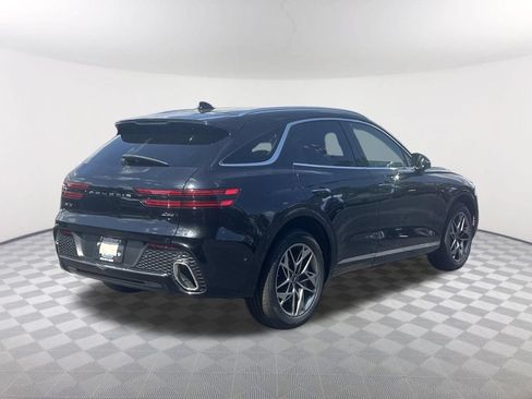 Used 2023 Genesis GV70 2.5T w/ Advanced Package AWD/4WD image 5