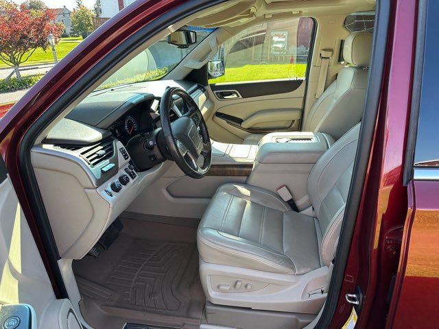 Used 2019 GMC Yukon XL Denali w/ Denali Ultimate Package AWD/4WD image 9