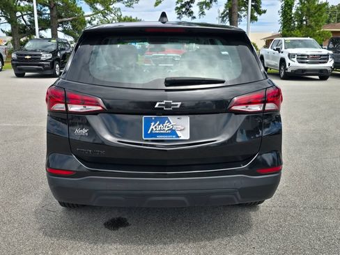 Used 2024 Chevrolet Equinox LS w/ Midnight Edition FWD image 4