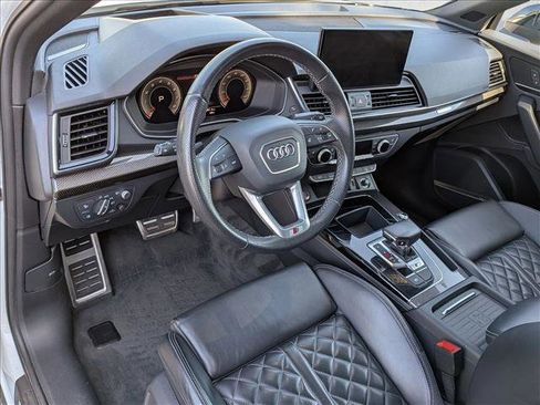 Used 2023 Audi SQ5 Prestige w/ Prestige Package AWD/4WD image 10