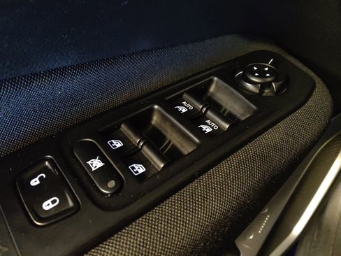 Used 2021 Jeep Renegade Sport w/ Sport Appearance Group image 27