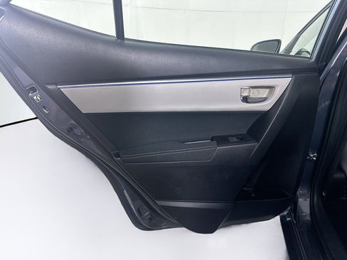 Used 2015 Toyota Corolla LE image 24