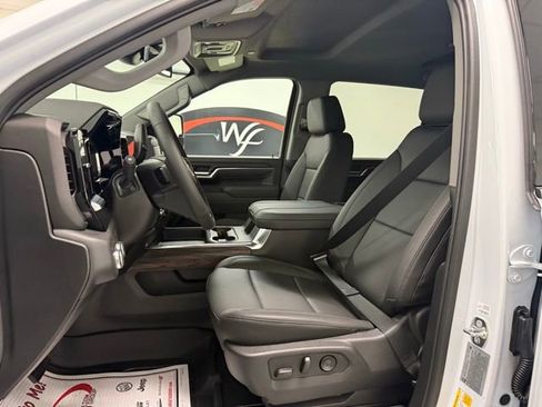 New 2026 GMC Sierra 2500 SLT image 11