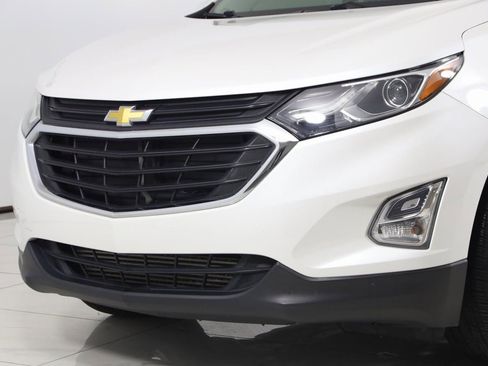 Used 2018 Chevrolet Equinox LT image 48