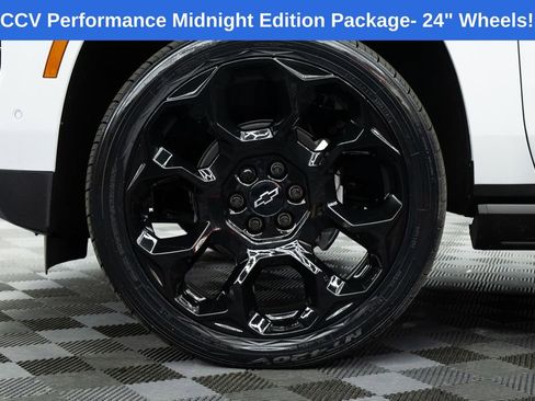 New 2026 Chevrolet Suburban High Country image 14