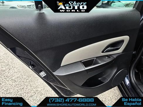 Used 2016 Chevrolet Cruze LS FWD image 12