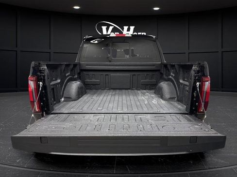 Used 2024 Ford F150 Lariat w/ Equipment Group 502A High image 15