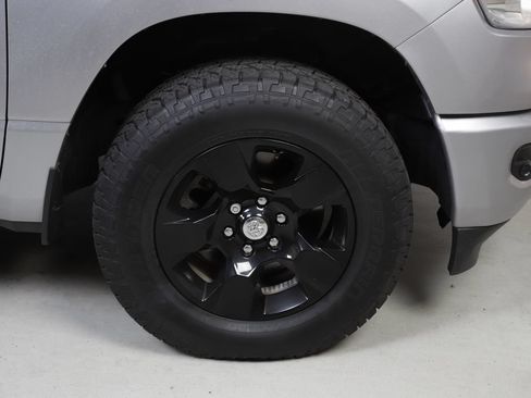 Used 2022 RAM 1500 Big Horn AWD/4WD image 6