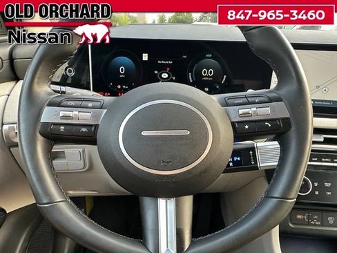 Used 2025 Hyundai Tucson Limited AWD/4WD image 22