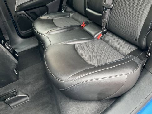 Used 2024 Jeep Compass Latitude image 32