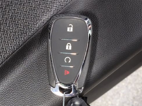 Used 2025 Chevrolet TrailBlazer LT image 34