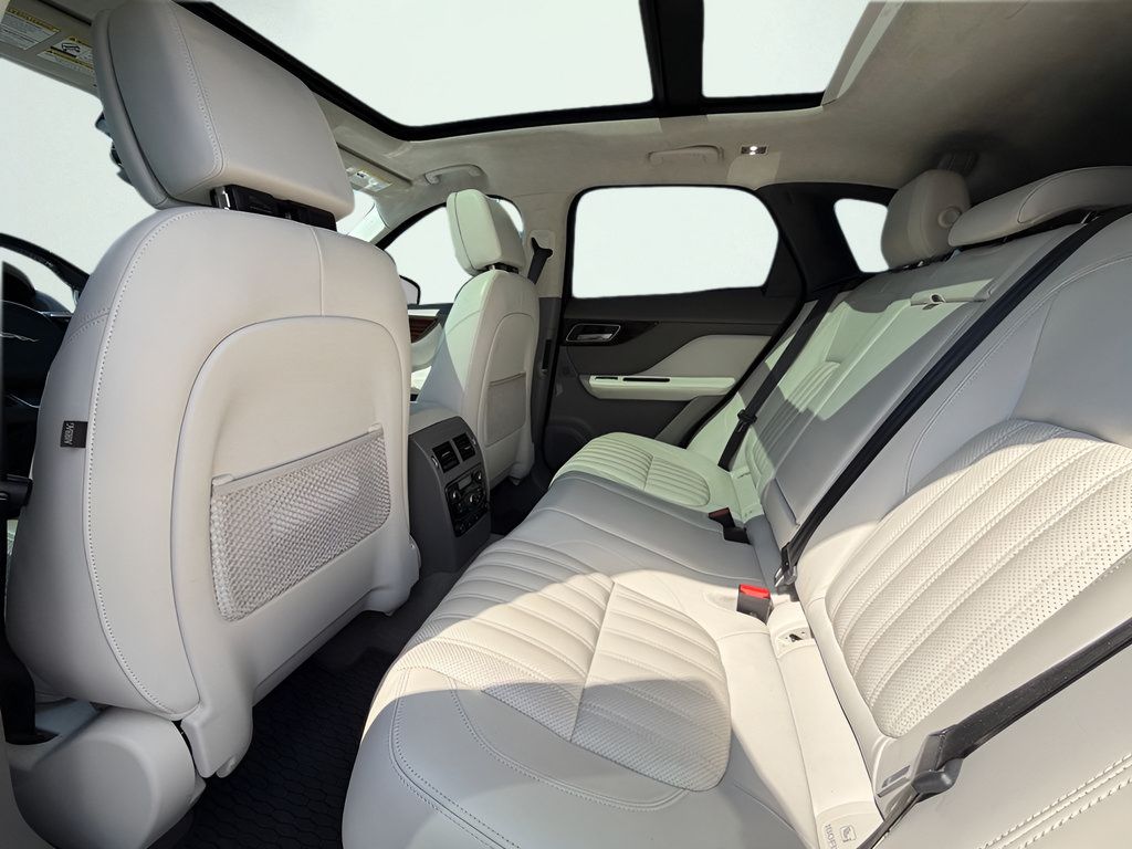 Used 2019 Jaguar F-PACE Portfolio AWD/4WD image 18